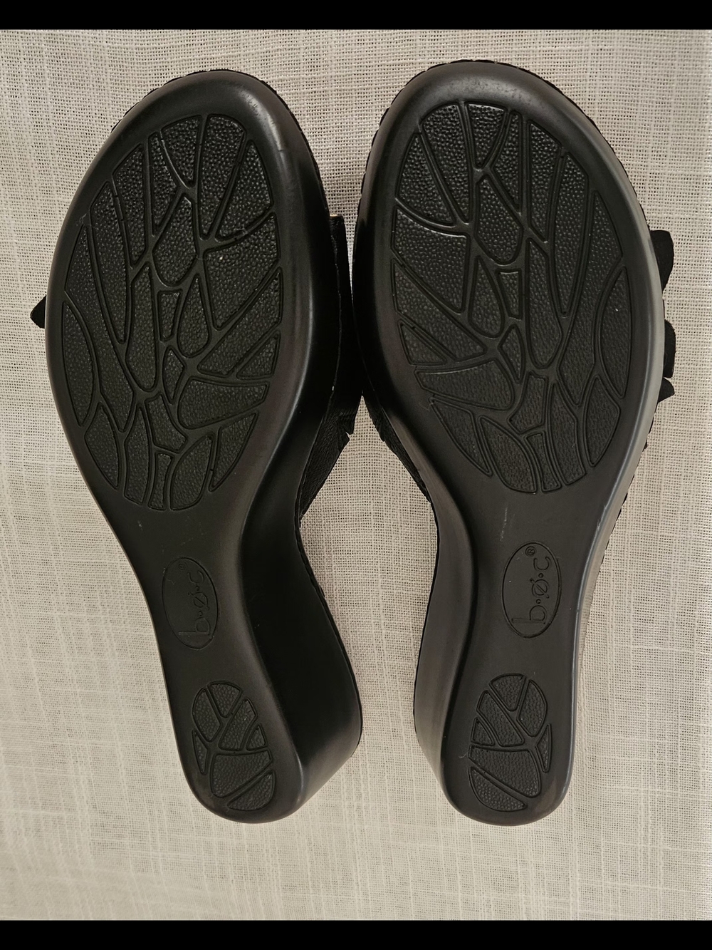 ​b.ø.c. Born Concept Women's Black Leather Floral Slide Sandals Wedges Size 10 - Picture 6 of 16
